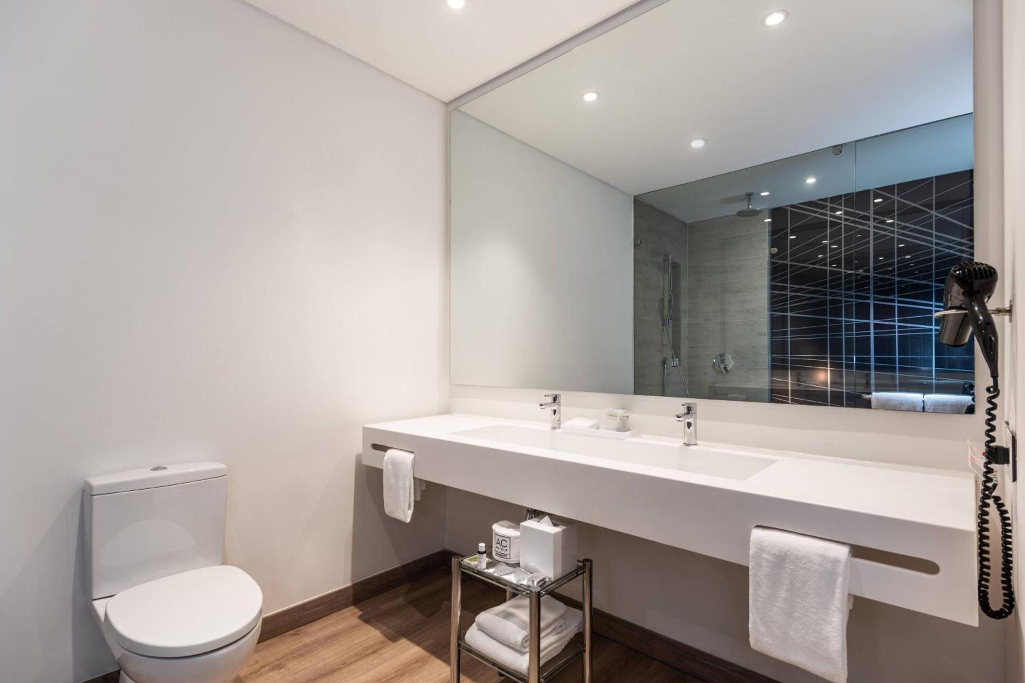 Ac Hotel By Marriott Bogota Zona T מראה חיצוני תמונה