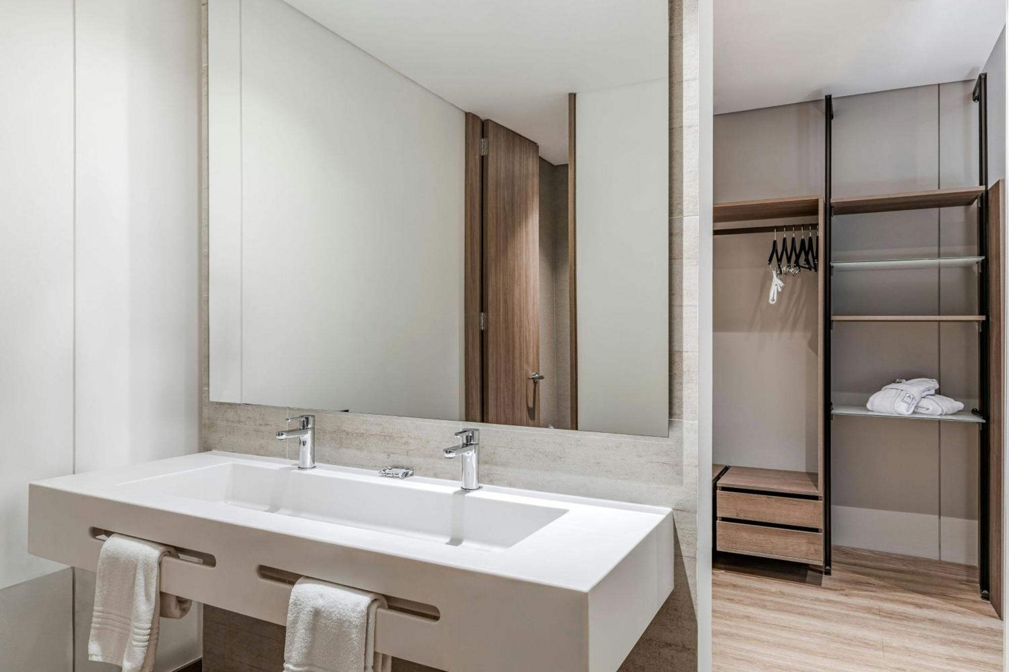 Ac Hotel By Marriott Bogota Zona T מראה חיצוני תמונה