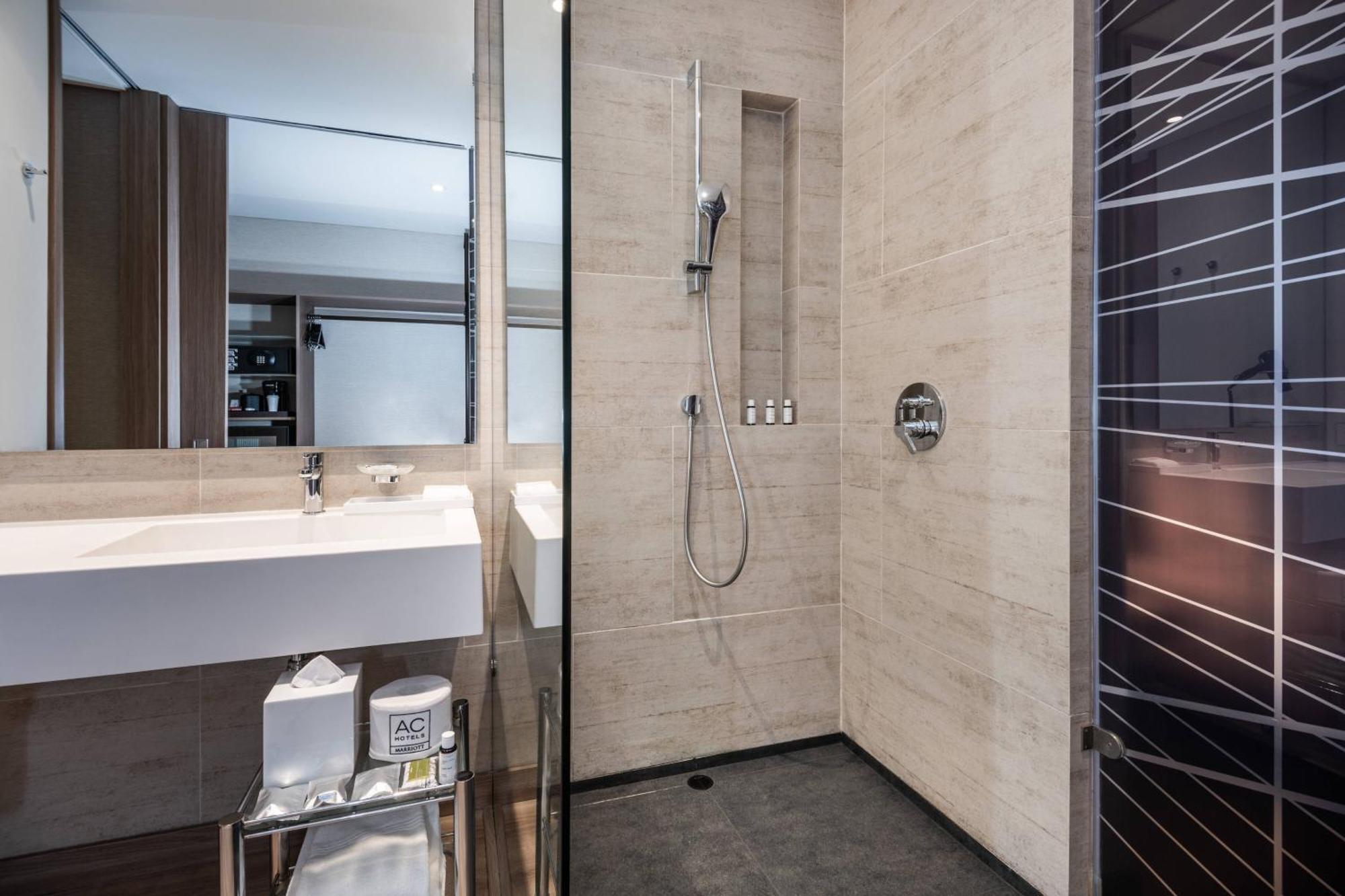 Ac Hotel By Marriott Bogota Zona T מראה חיצוני תמונה